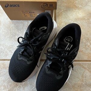 Asics Gel-Excite 11 Black Sneakers